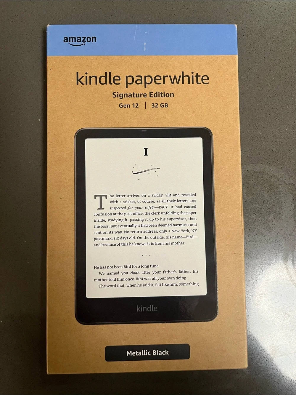 Amazon Kindle Paperwhite Signature Edition 32gb - Metallic Black with Blue Accen